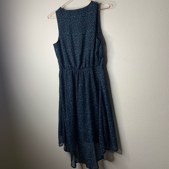 High Low Dress - Picture 2 of 3